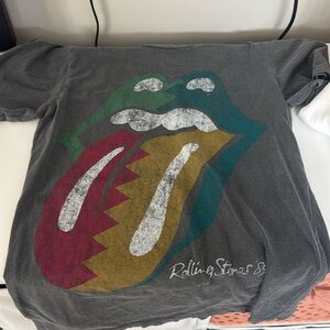 Rolling stone tee